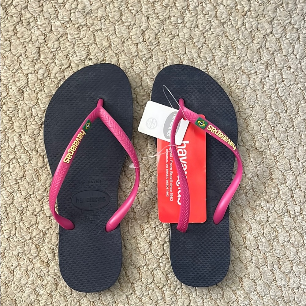 Havaianas Dark and Vibrant Flip Flops